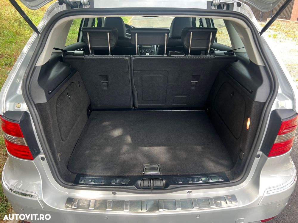 Mercedes-Benz B 180 CDI - 12