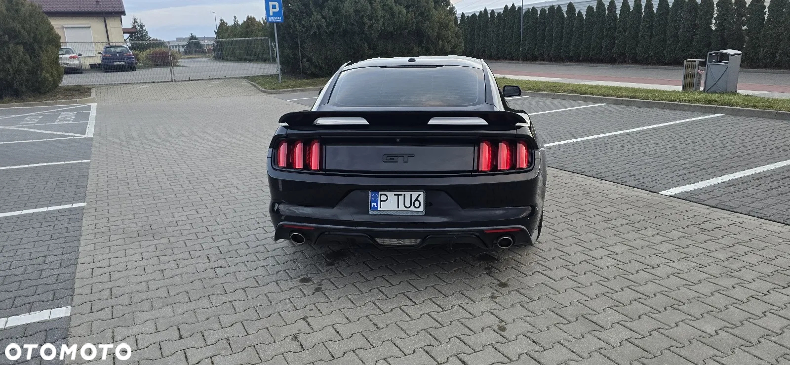 Ford Mustang 5.0 V8 GT - 4