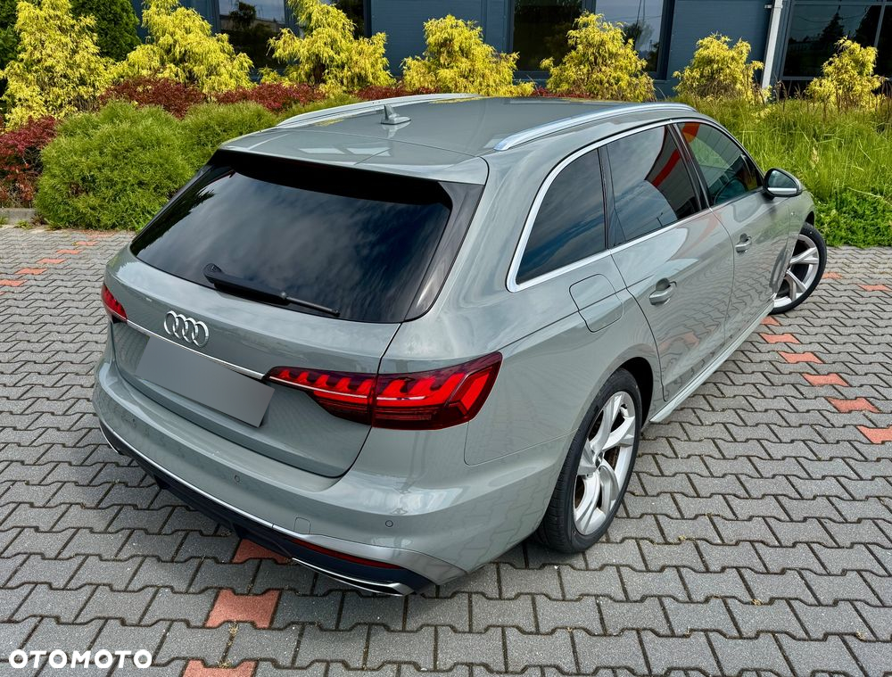 Audi A4 Avant 40 TFSI S tronic S line - 11