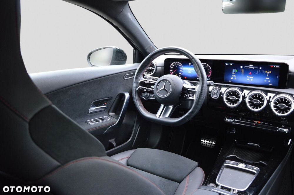 Mercedes-Benz Klasa A 200 AMG Line 7G-DCT - 26