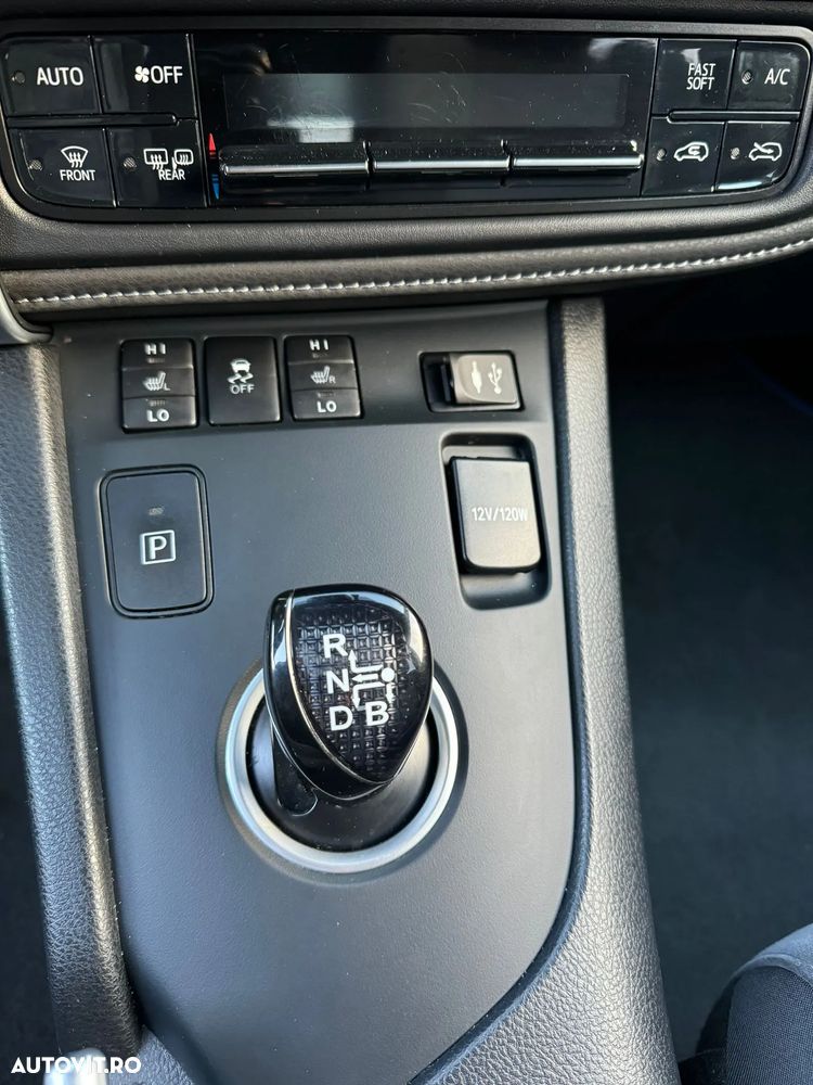 Toyota Auris - 27