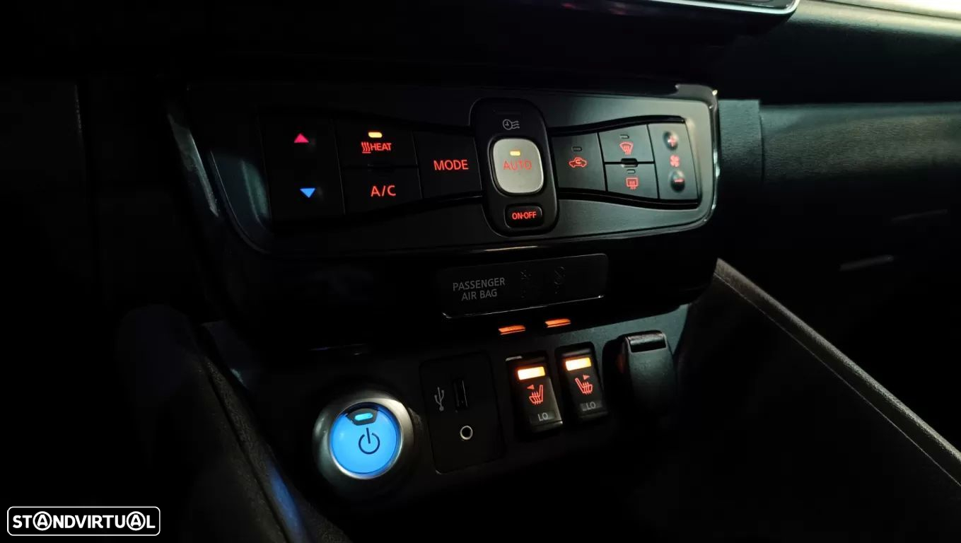 Nissan Leaf N-Connecta Full Led - 32