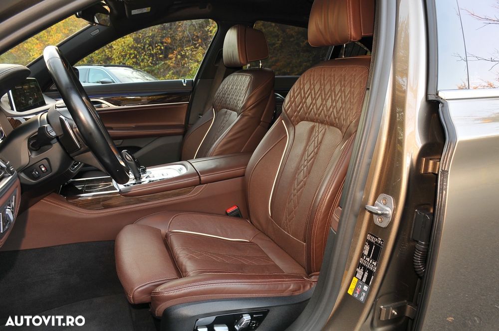 BMW Seria 7 740e iPerformance - 10