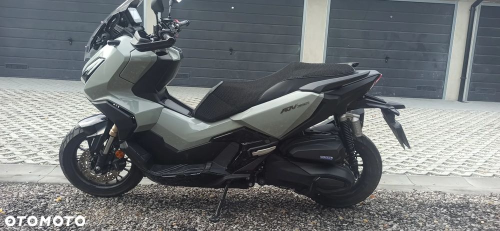 Honda ADV350 - 3