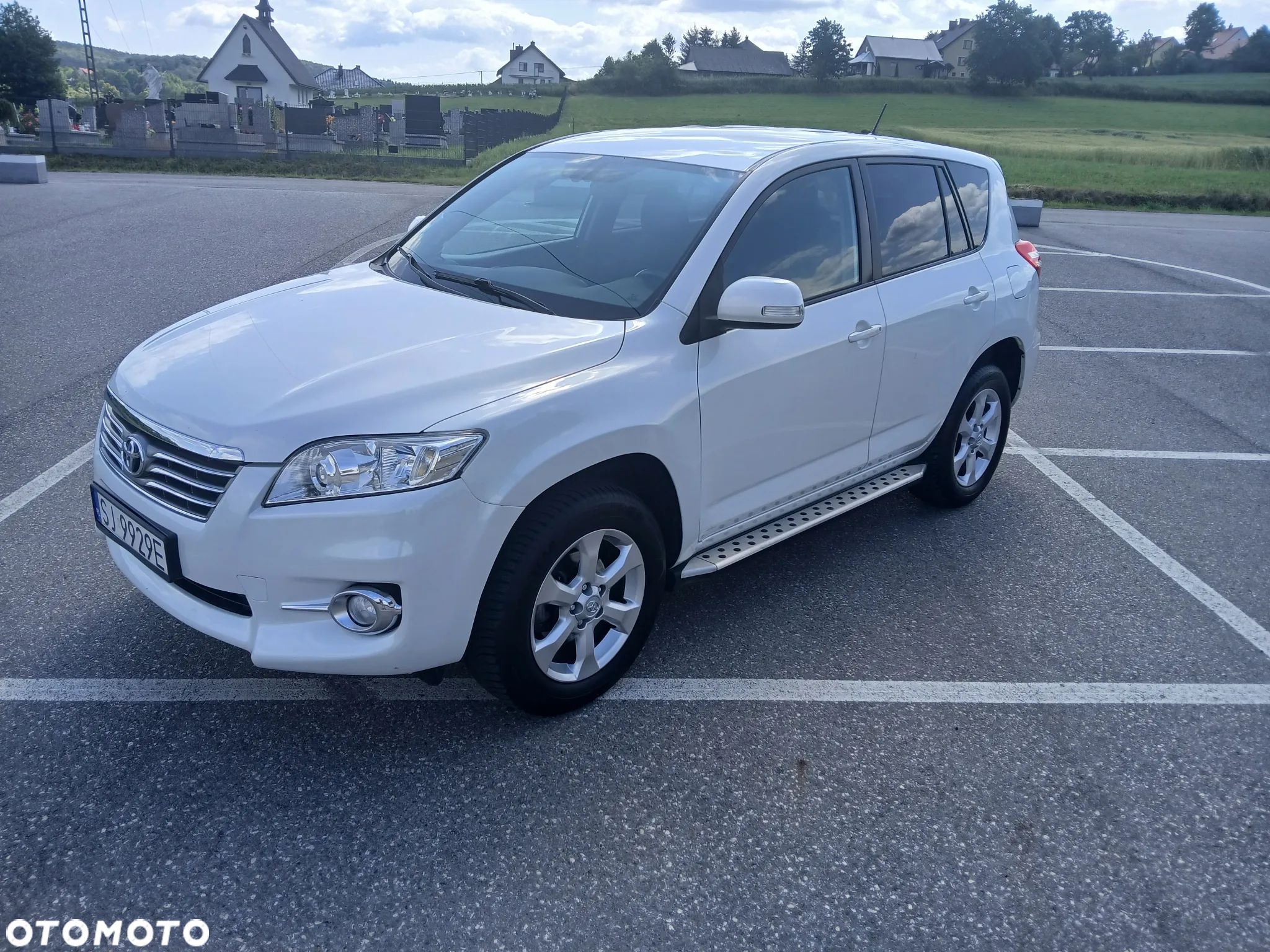 Toyota RAV4 - 1