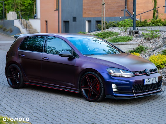 Volkswagen Golf - 5