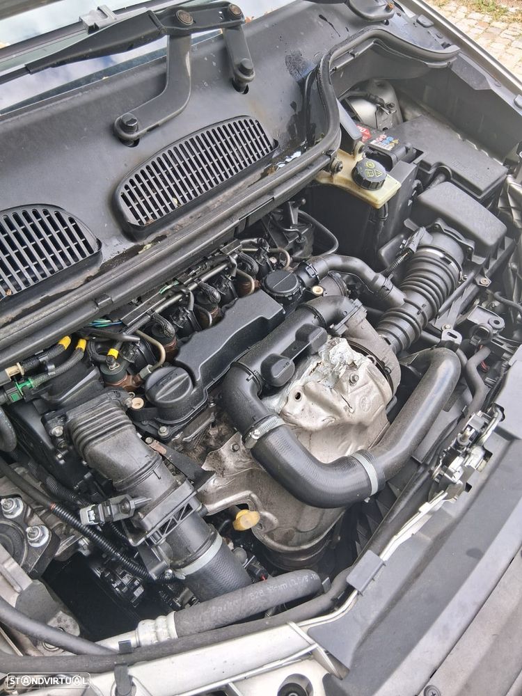 Ford Focus C-Max 1.6 TDCi Ghia CVT - 6