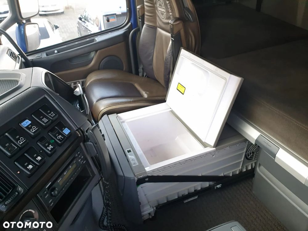 Volvo FH 16 750 EURO 5 GLOBETROTTER XL 6x4 HAKOWIEC - 14