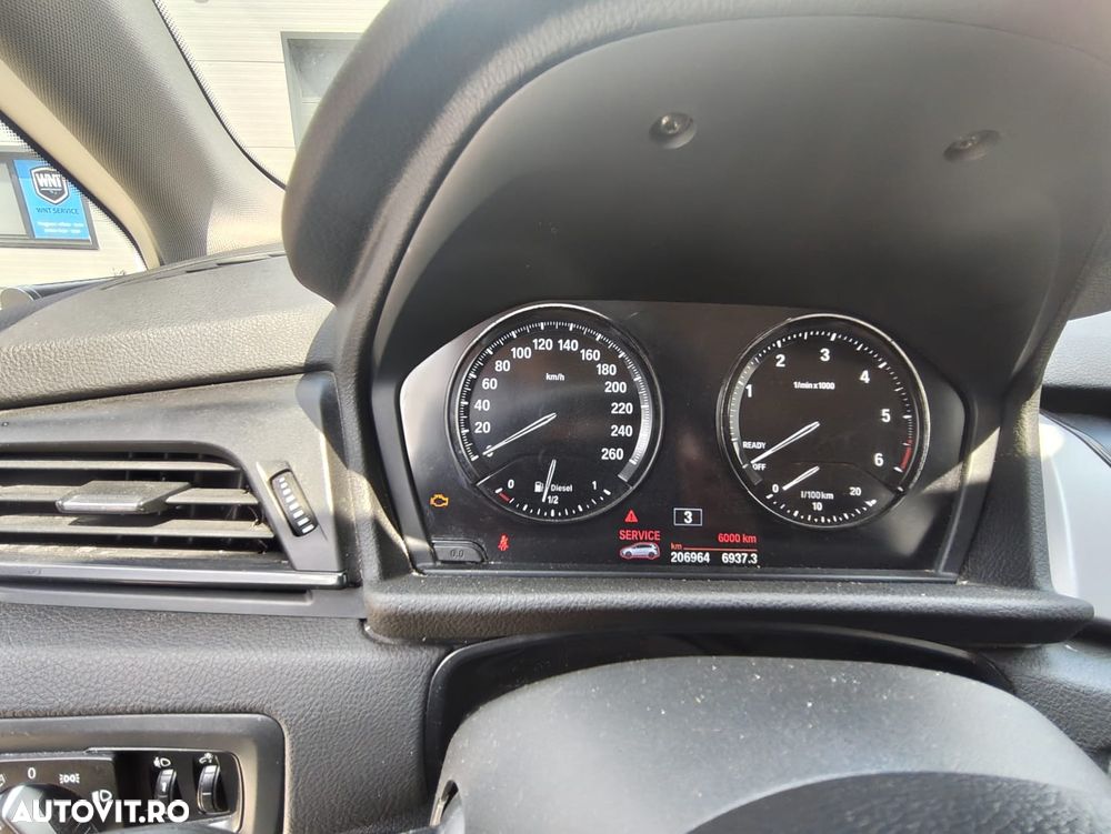 BMW Seria 2 216d - 5