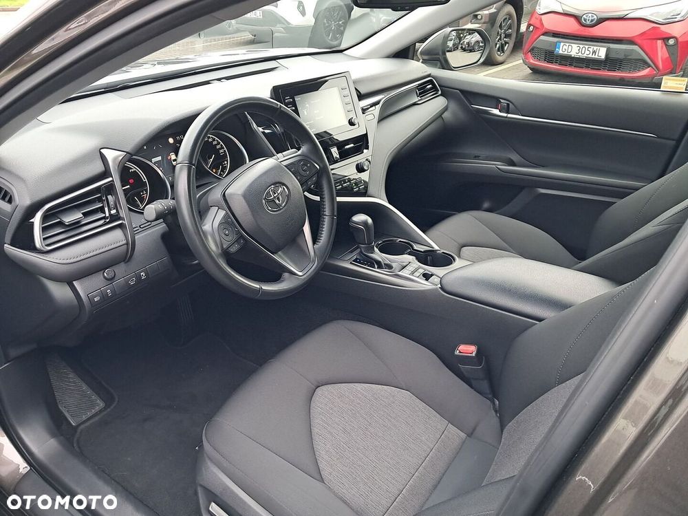 Toyota Camry 2.5 Hybrid Comfort CVT - 11