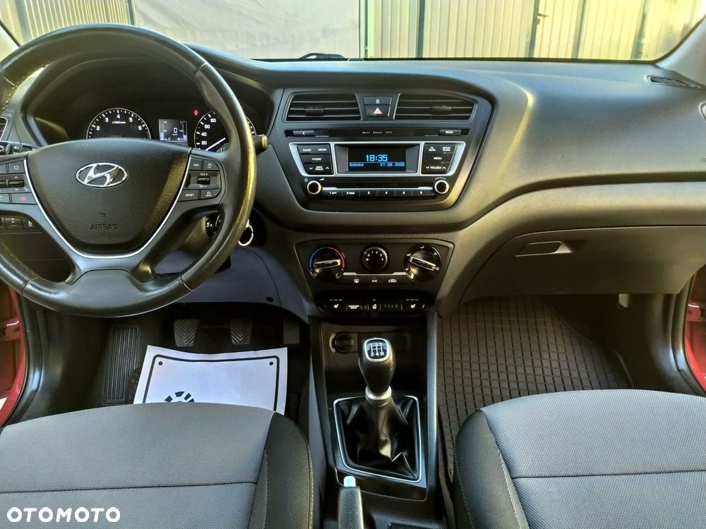 Hyundai i20 - 18
