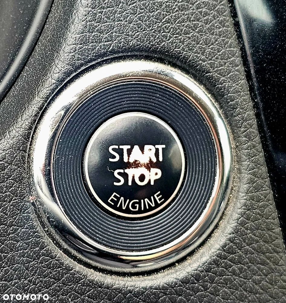 Nissan Qashqai 1.6 dCi DPF tekna - 25