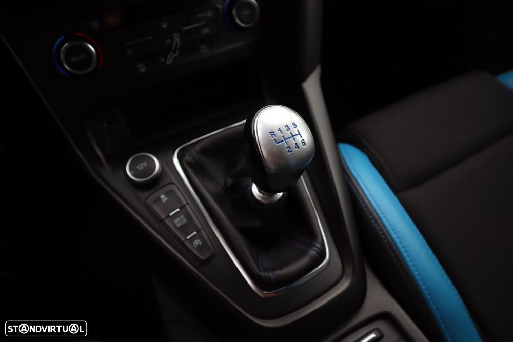 Ford Focus 2.3 EcoBoost RS Pack Performance - 29