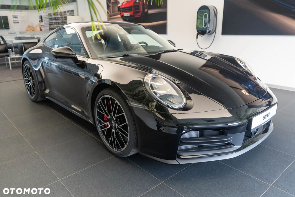 Porsche 911 Carrera 4S - 6