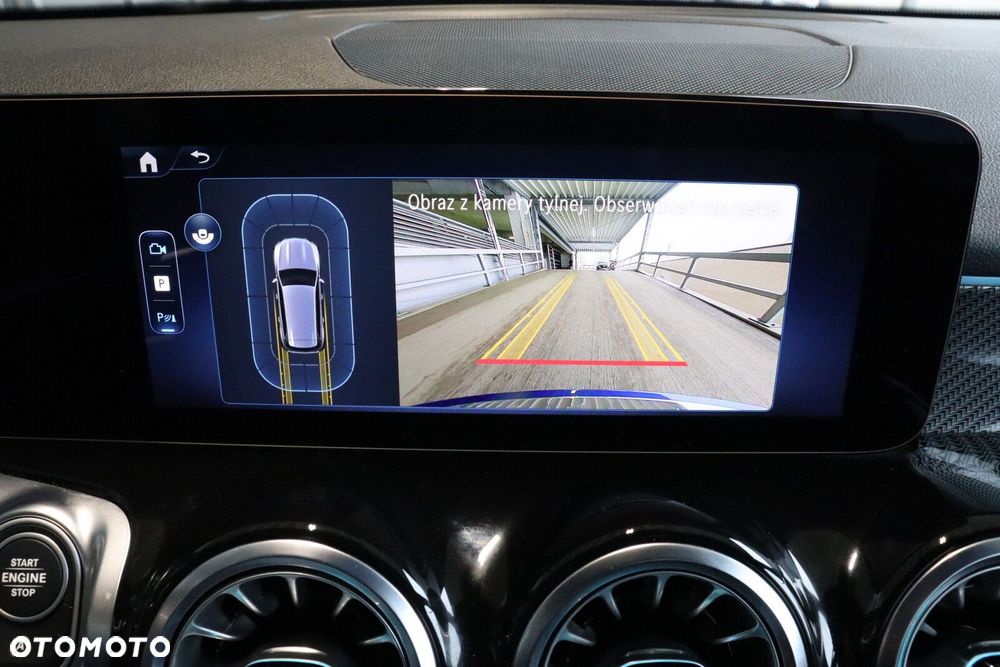 Mercedes-Benz GLB 200 AMG Line 7G-DCT - 12