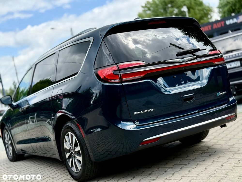 Chrysler Pacifica - 6