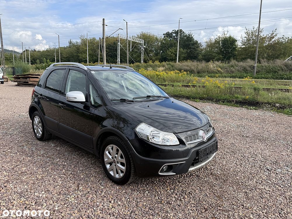 Fiat Sedici 2.0 Multijet DPF 4x4 Emotion - 1