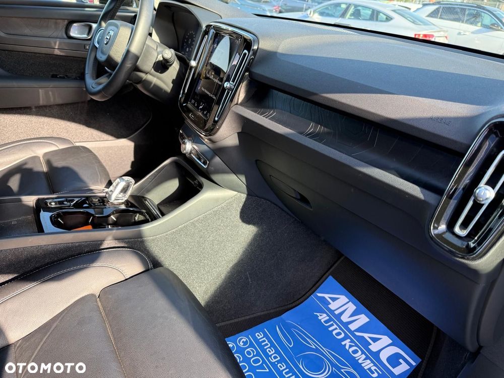 Volvo XC 40 T4 Plug-In Hybrid Plus Dark - 17