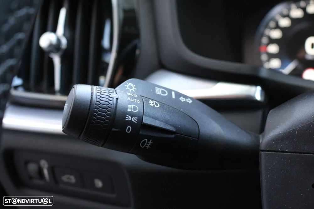 Volvo V60 2.0 T6 AWD TE Inscription Expression - 29