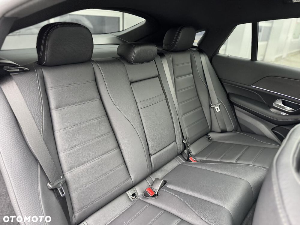 Mercedes-Benz GLE 300 d 4Matic 9G-TRONIC AMG Line Advanced Plus - 13