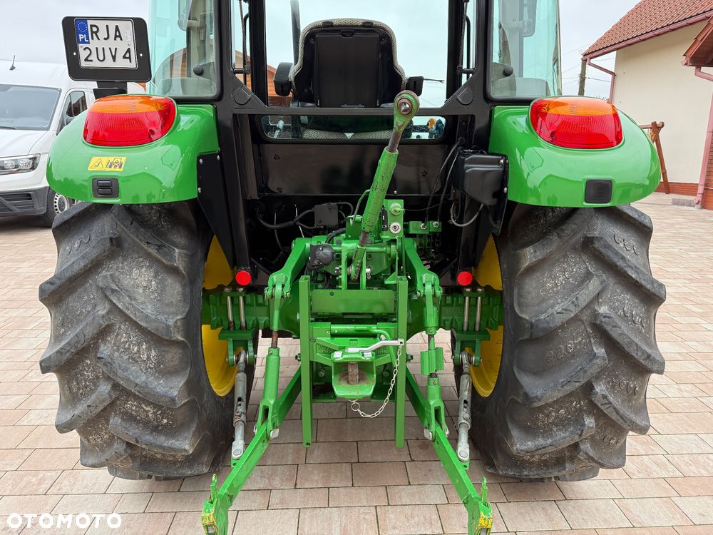 John Deere 5065 E - 5