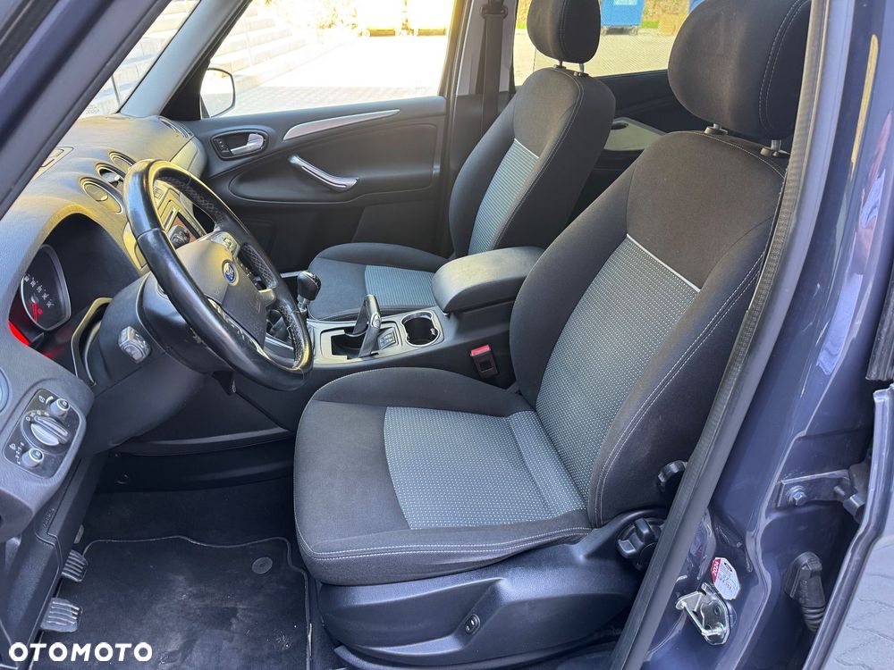 Ford Galaxy 2.0 TDCi Ambiente - 26