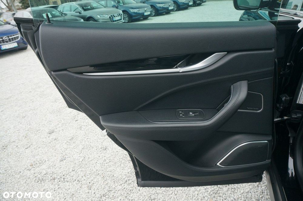 Maserati Levante - 24