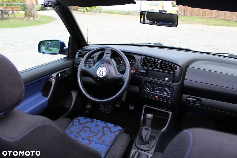 Volkswagen Golf 1.6 - 8
