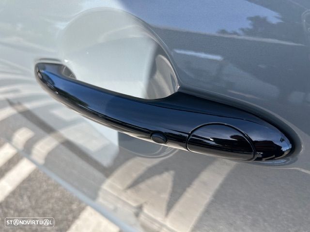 MINI 3 Portas Cooper S Premium P. JCW Auto - 2