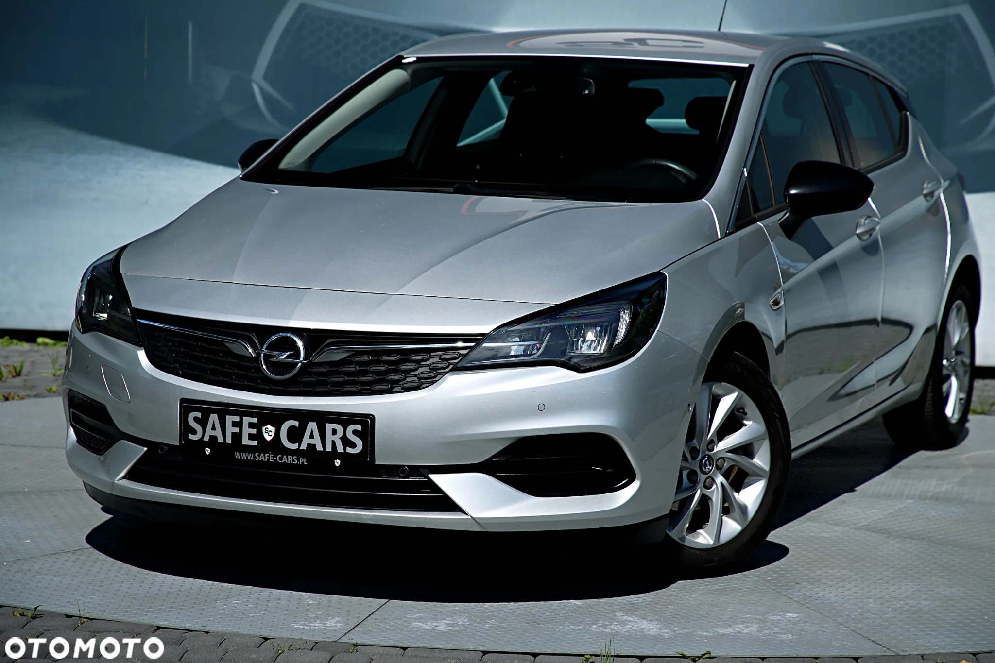 Opel Astra V 1.2 T Elegance S&S - 2