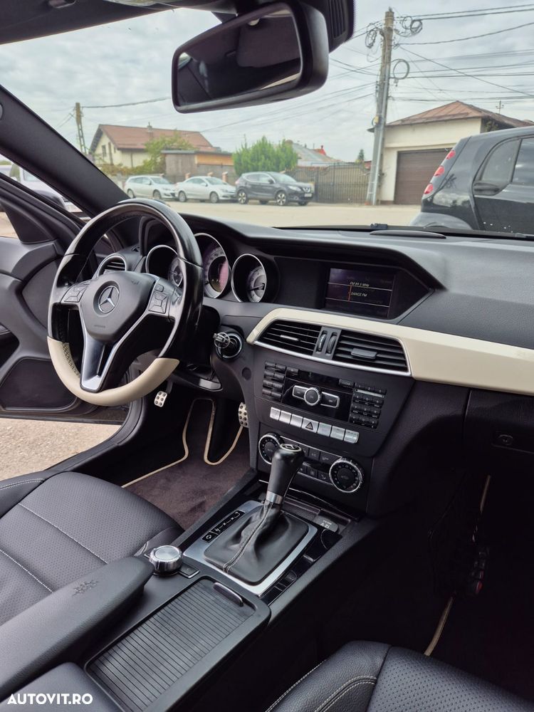 Mercedes-Benz C 2012 photo 3