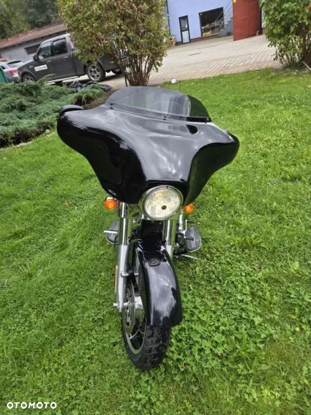 Harley-Davidson Touring Street Glide - 12