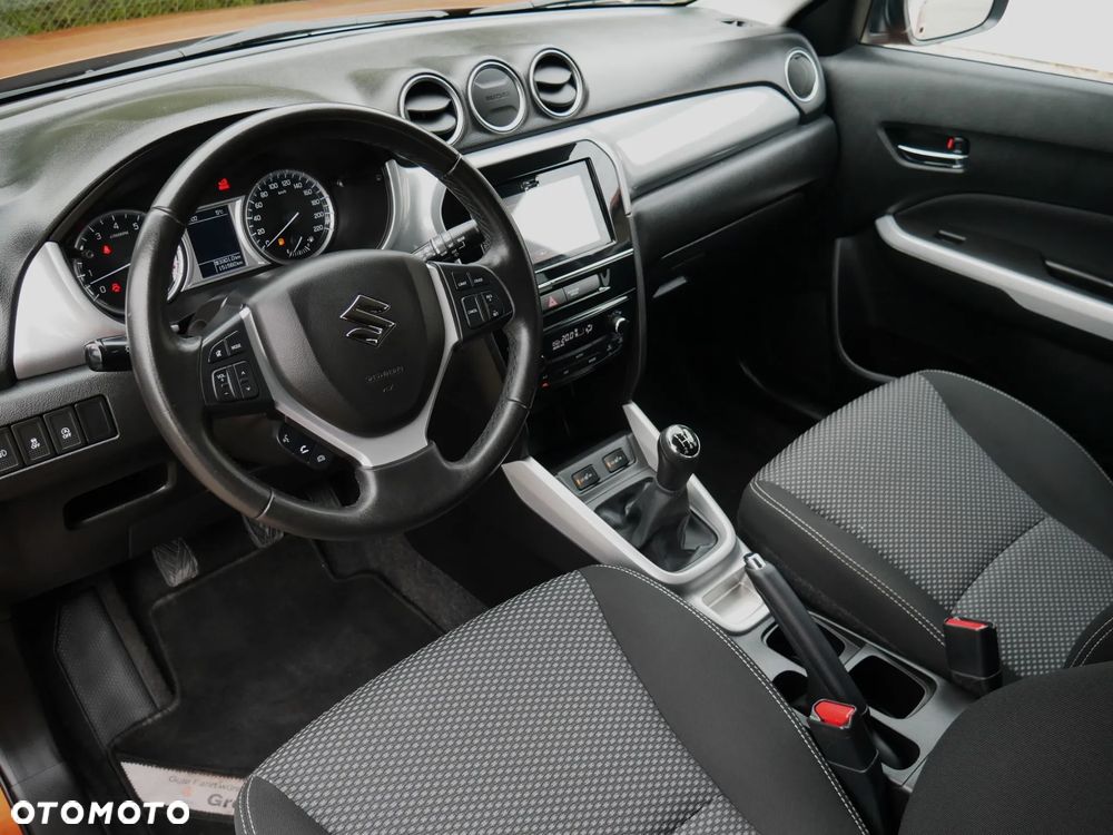 Suzuki Vitara 1.6 Elegance 2WD - 22