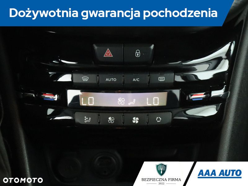 Peugeot 2008 - 11