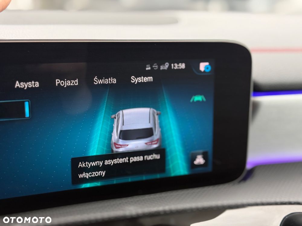 Mercedes-Benz CLA 200 7G-DCT AMG Line - 27