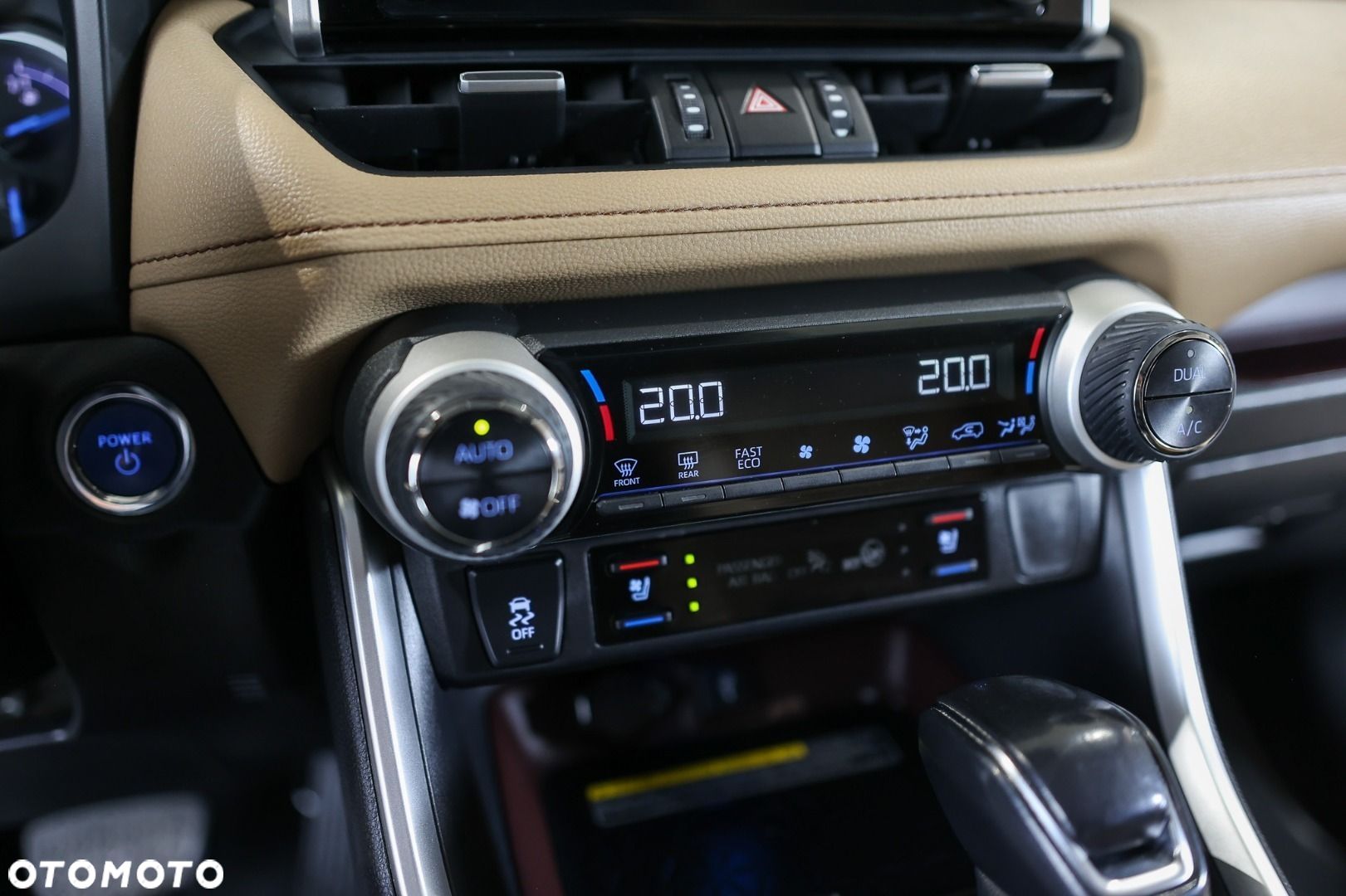 Toyota RAV4 - 16