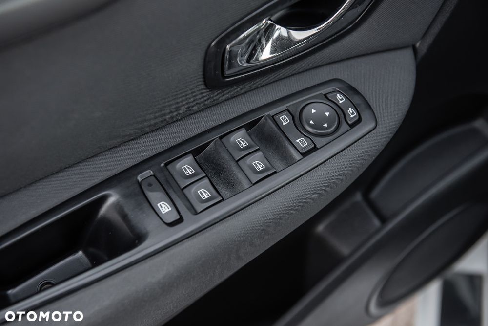 Renault Scenic ENERGY dCi 110 LIMITED - 21