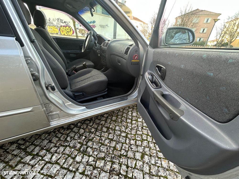 Hyundai Accent 1.3i GLS - 14