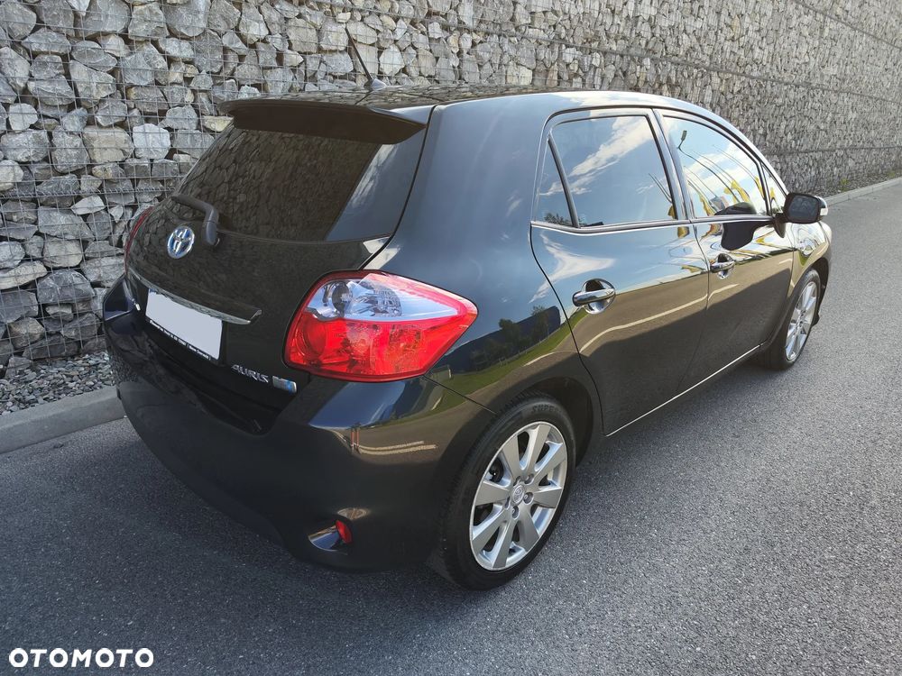 Toyota Auris - 13