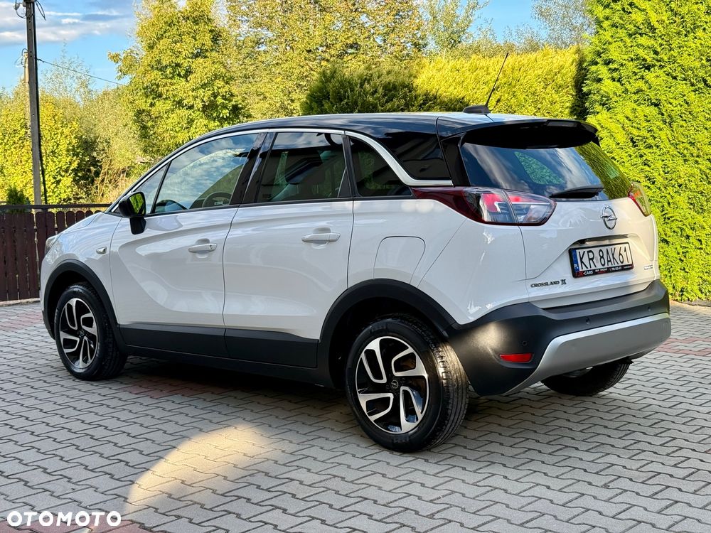 Opel Crossland X 1.2 T Design Line S&S - 11