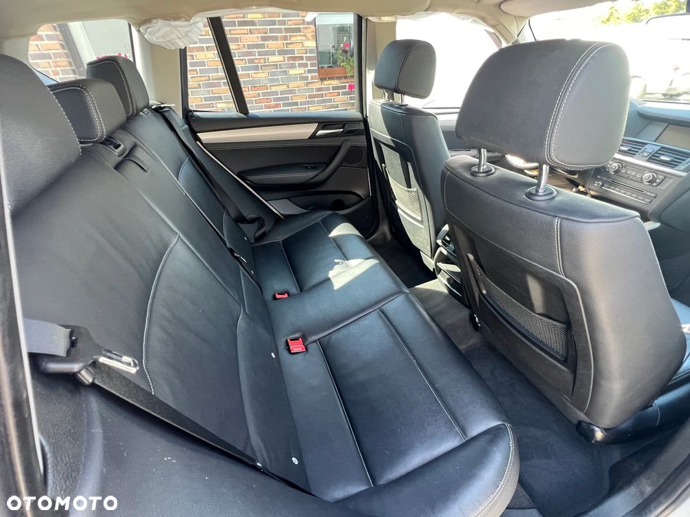 BMW X3 xDrive20d - 16