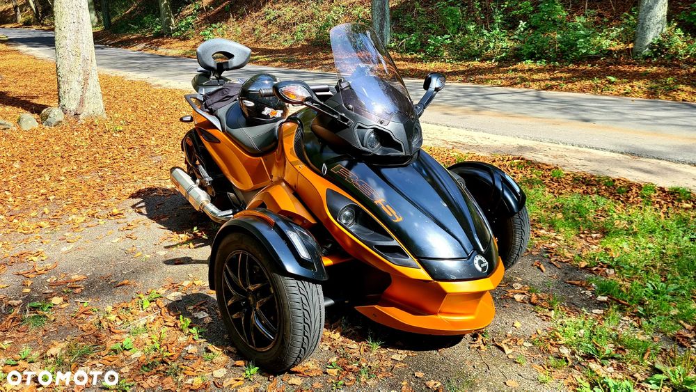 Can-Am Spyder - 1