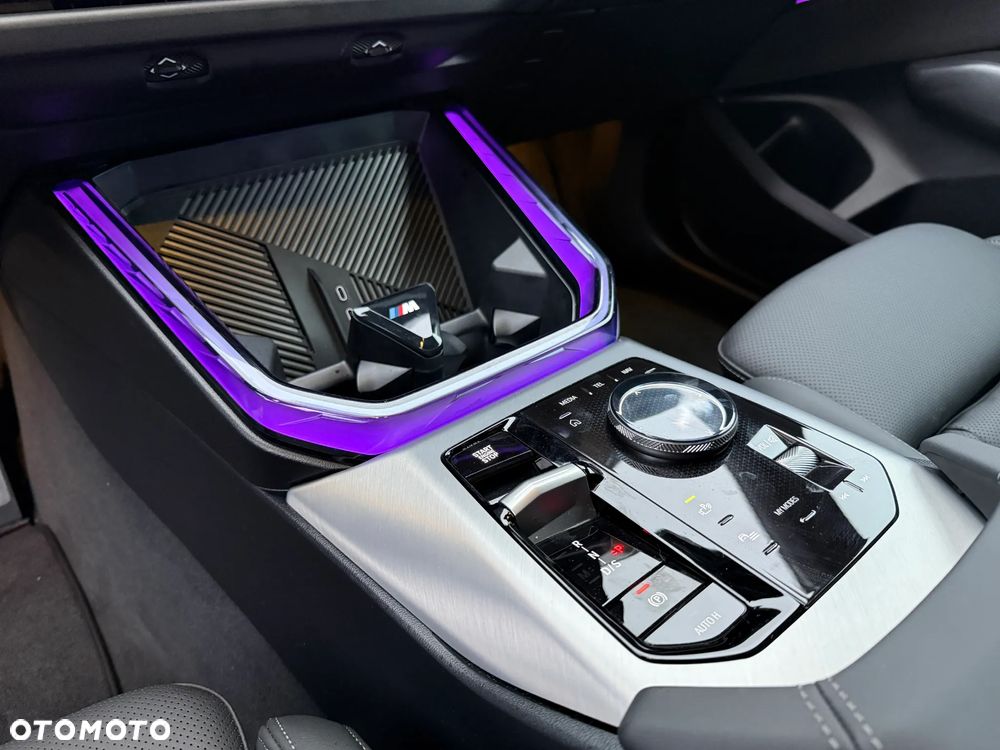 BMW X3 xDrive20 mHEV - 16