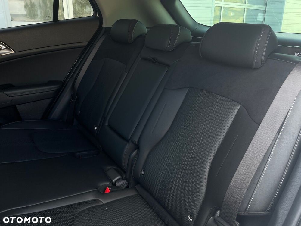 Kia Sportage 1.6 T-GDI HEV Business Line 4WD - 13