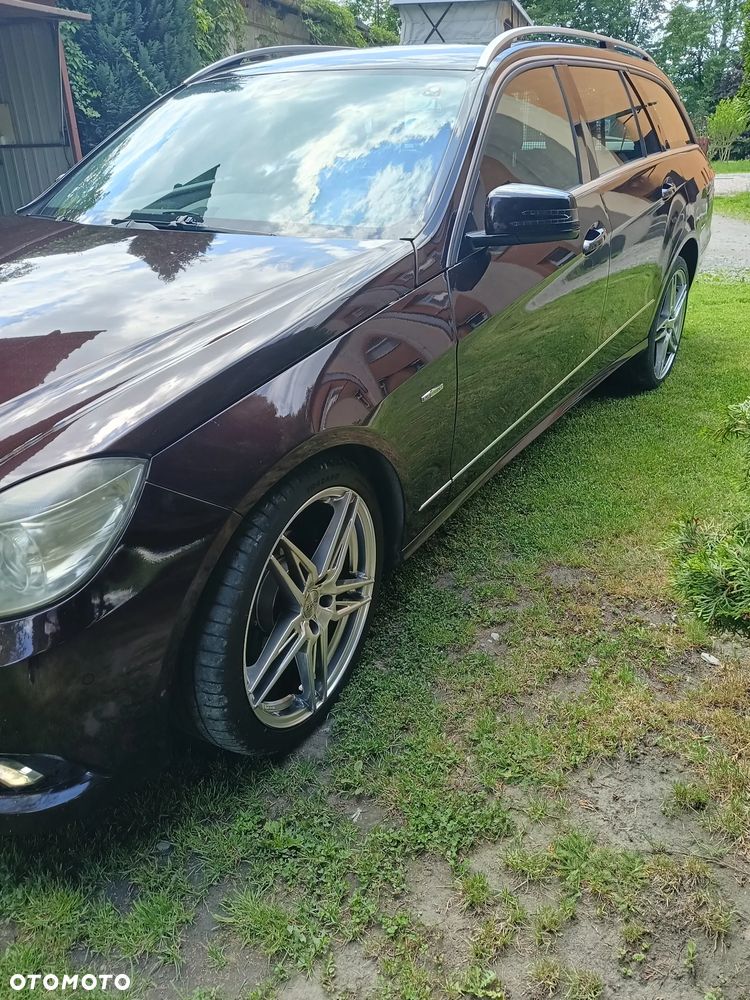 Mercedes-Benz Klasa E 220 CDI DPF BlueEFFICIENCY Automatik Avantgarde - 6