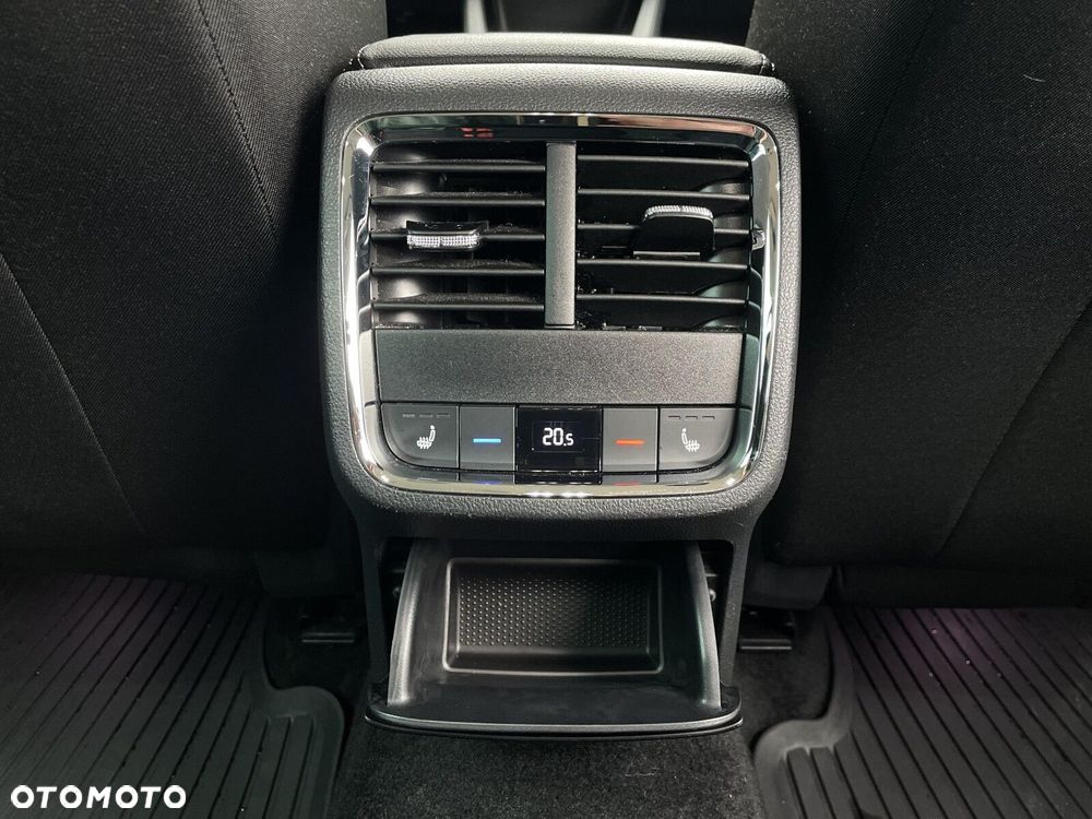 Skoda Octavia - 25