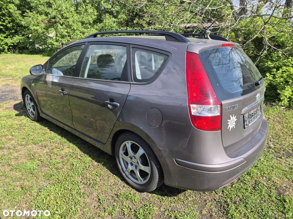 Hyundai i30 i30cw 1.4 Comfort - 3