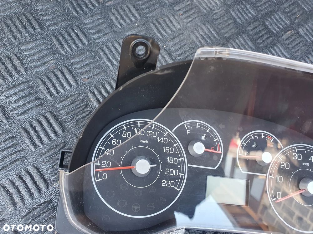 LICZNIK ZEGARY 51803088 FIAT GRANDE PUNTO 1.4 8V BENZYNA ORYGINAŁ EUROPA - 2