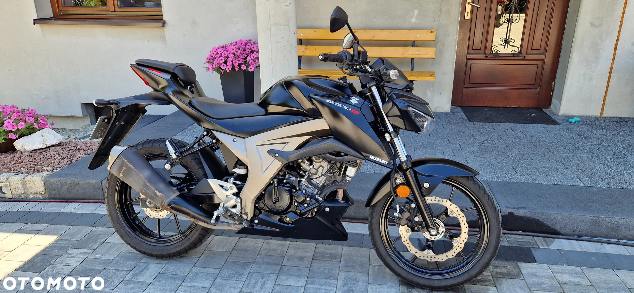 Suzuki GSX - 3