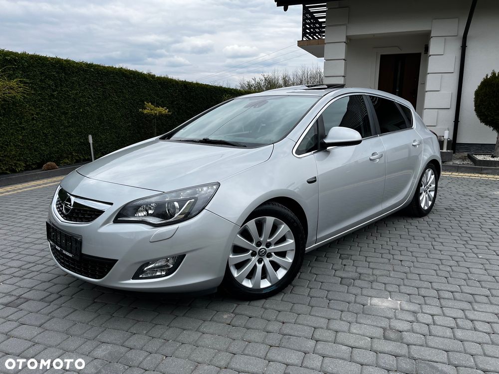 Opel Astra 1.6 T Cosmo - 7